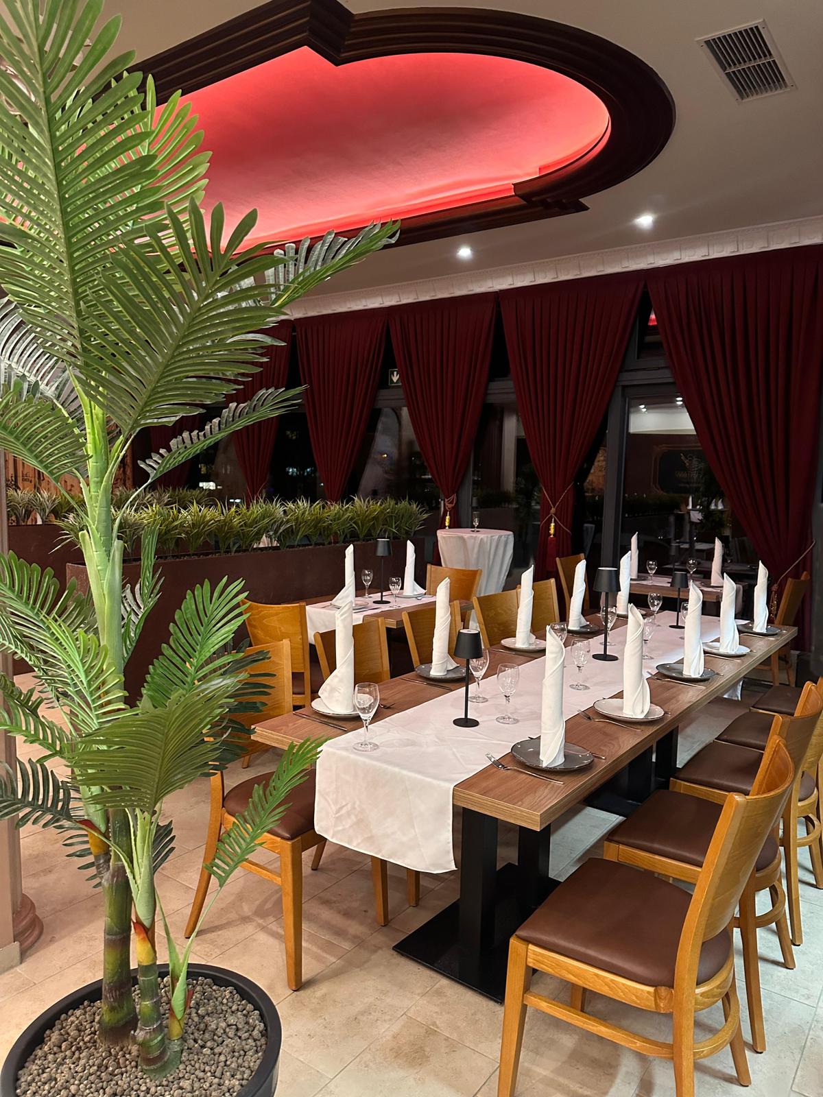 Festlich gedeckte Tafel